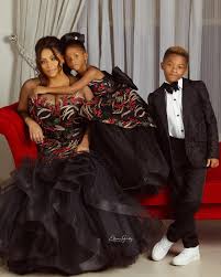 She has an elder and a younger brother. Peter Okoye S Anniversary Message To His Wife Lola Omotayo Is So Sweet Bellanaija Weddings