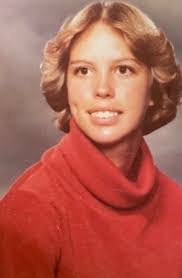 Robin Smallwood's Instagram, Twitter & Facebook