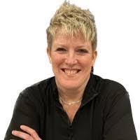 Michelle Fraser's Instagram, Twitter & Facebook