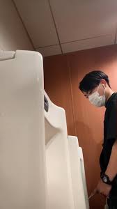 Nonke: ノンケ立ちション - video 3 - ThisVid.com