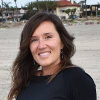 Gwen Fuentes's Instagram, Twitter & Facebook