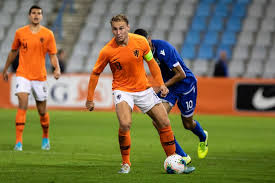 The team did not have a very good record, failing to qualify. Jong Oranje Schippert Tussen Opleiden En Presteren Trouw