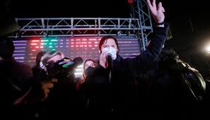 El frente amplio no creo que sea anticomunista, pero usa de alguna manera este. Rnngj2unbmqkom