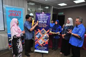 Mengenal program keselamatan dan kesehatan kerja (k3). Majlis Perasmian Minggu Keselamatan Dan Kesihatan Pekerja Mbjb Oleh Yb Datuk Bandar Portal Rasmi Majlis Bandaraya Johor Bahru Mbjb