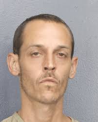 Bessette, Kyle Patrick DRIVE WHILE LIC SUSP HABITUAL FELONY DRIVING WHILE  LICENSE REVOKED (HABITUAL OFFENDER) Bond: $2,500.00 Age: 34 Height: 5'10"  Weight: 140 lbs Gender: Male Race: W Location: Main Jail Arresting