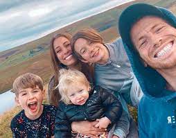 Eva ulrika jonsson (born 16 august 1967) is a swedish television presenter living and working in the uk. Ulrika Jonsson Hits Back At Hurtful 4x4 Nickname After Stacey Solomon Gets Trolled Over Kids Dads Daily Record