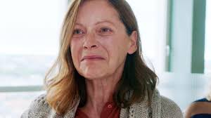 Angela Roy komplett ungeschminkt im "Tatort"