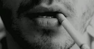 Selain itu, dehidrasi juga dapat menyebabkan kulit bibir semakin kering. Bibir Perokok Tips Mendapatkan Bibir Merah