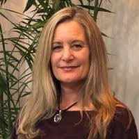 Dawn Hare's Instagram, Twitter & Facebook