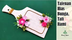Grosir talenan kayu bandung gambar flora di talenan gambar bunga diatas talenan souvenir talenan cantik gambar hiasan talenan souvenir talenan murah gambar pola talenan. Cara Membuat Talenan Hias Bunga Kain Flanel Dan Tali Rami Youtube