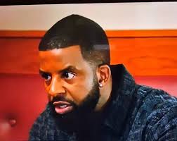 Question? What in the world is community hips? 😂😂😂😂, Side Note: I bet  Randy could cut an awesome promo as a wrestler 😂😂😂