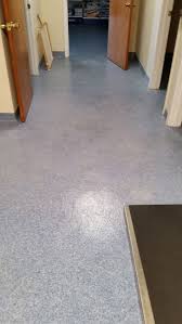 Everlast Floor Is A Monolithic Custom Formulated Troweled On System That Forms A Physical Bond Between The Material Commercial Flooring Flooring Epoxy Floor