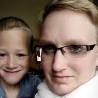 Cynthia Geers's Instagram, Twitter & Facebook