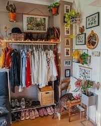 8 Impressive Small Apartment Decorating Ideas On A Budget Futurian In 2020 Small Apartment Decorating Room Decor Aesthetic Bedroom