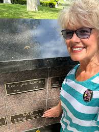 Ocean Springs unique characters and community support