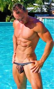 flexing Archives - Nude Men, Nude Male Models, Gay Selfies & Gay Porn