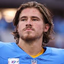 Justin Herbert's Instagram, Twitter & Facebook