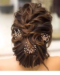 A bun is an ideal hairstyle for indian wedding functions. 12 Messy Bun Hairstyles For The Minimalist Bride