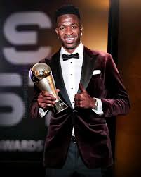🚨 𝐎𝐅𝐅𝐈𝐂𝐈𝐀𝐋: Vinicius Jr wins the 𝐅𝐈𝐅𝐀 𝐓𝐡𝐞 𝐁𝐞𝐬𝐭 Award as  Player of the Year 2024! 🏅 The Award from FIFA is voted with following  criteria: ◉ 25% of votes from national