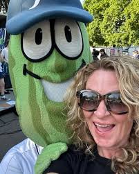 Dillon T. Pickle would like everyone to know that his bestie Sarah Colonna  is doing a comedy show in Salem