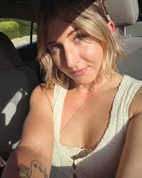 Brittany Gannon (@b.lee.creates) • Instagram photos and videos