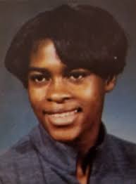 I heard thru the grapevine that today is also classmate Beth Earley's  birthday. Please join me in sending birthday greetings. Feliz Cumpleanos  Young Lady!