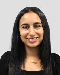 Holly Silverman's Instagram, Twitter & Facebook