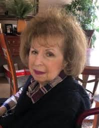 Helen Esposito's Instagram, Twitter & Facebook