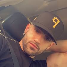 Conner Moss (@_ConnerMoss)