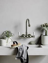 Black And White Hand Towels Bathroom Chambray Black And White Hand Towel In 2020 White Hand Towels White Planters Hand Towels Bathroom