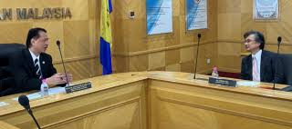 Malaysia healthcare travel council (mhtc), or majlis pengembaraan penjagaan kesihatan malaysia. Ambassador Oka Had A Courtesy Call On Director General Of Health Malaysia Embassy Of Japan In Malaysia