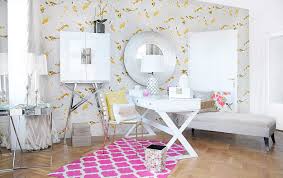 It's been a year now (and 189 posts)since i started writing pure style home. Hollywood Style Home Office Looks