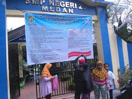 Maybe you would like to learn more about one of these? Ppdb Smp Dibuka Jalur Zonasi Bisa Tak Berpengaruh Apa Apa Bila Kuota Terpenuhi Wanita Medan