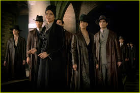 3.4m likes · 1,044 talking about this. Cast Ezra Miller Fantastic Beasts And Where To Find Them Mutabikh