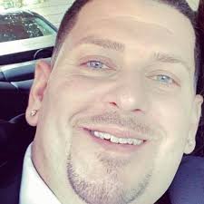 🧀🍞 Cottage Cheese Flatbread 🍞🧀 Ingredients: 1 cup cottage cheese 1 cup  almond flour 1 large egg 1/4 tsp garlic powder 1/4 tsp baking powder Pinch  of salt 1 tbsp olive oil (for cooking) Instructions: 👇👇👇