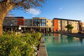 The park inn hotel in tete is located three kilometres from tete international aiport and four kilometres from the city centre and main business district of moatize. Hotel In Tete Park Inn Tete Ticati Com