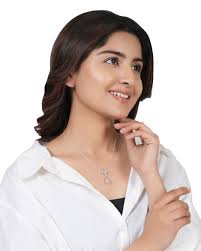 Dastkar Diaries Dastkar exhibitions are so much fun…a place where we create  fabulous memories Shelly Jain @shellyjain26 adorning so graciously one of  our very popular earrings from the Taraash Collection. Thanks so