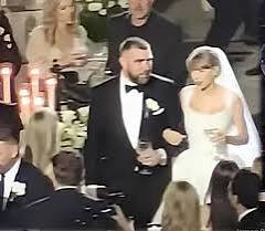 JUST GOT MARRIED TAYLOR AND TRAVIS' ❤️🥰 TAYLOR SWIFT AND TRAVIS KELCE'S  WEDDING GUESTS ARE ON THEIR WAY! Madison Square Garden opisyal na inanunsyo  ang kasal ni Taylor Swift at Travis Kelce! ‎ ‎