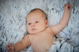 Bucuresti, fotografie foto magia maria butnaru dana dociu nou nascut fotografii nou nascuti sedinte foto nou nascuti. Sedinta Foto Nou Nascut La O Luna Fotograf Botez Brasov