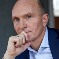 50+ "Tom Hagedorn" profiles