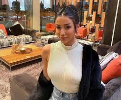 Simon castaldi répond à toutes vos questions ! Isabeau Delatour Wiki Tele Realite Fandom