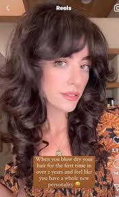 Who is a good hair stylist for curly hair in Northwest Arkansas?