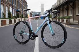 saffron fades ロードバイク