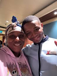 Dining room staff 🇦🇹,🇭🇷,🇷🇴