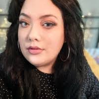 Renee Roper's Instagram, Twitter & Facebook