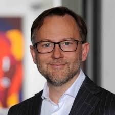 Prof. Dr. Florian Bauer