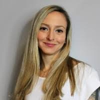 Stephanie Borowski's Instagram, Twitter & Facebook