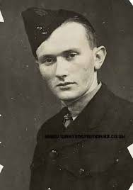 F/O. Leslie David Large DFC Royal Australian Air Force 466 Sqdn. The  Wartime Memories Project