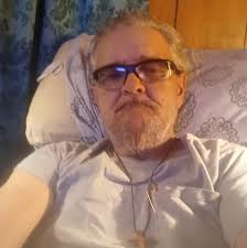 2008 Jeep Grand Cherokee limited with a v8 hemi engine, shifts fine until I  get around 40mph it doesn't want to go into overdrive unless I let off the  gas and try