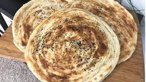 طريقة عمل خبز الرشوش اليمني خبز الرشوش بطريقه سهله وسريعه وطعم لذيذ جدآ و يؤكل مع الفحسه ، السلته ، الايدام ، الفاصوليا ، الفول أو أي شي أنتم تفضلوا. Ø·Ø±ÙŠÙ‚Ù‡ ØªØ­Ø¶ÙŠØ± Ø§Ù„Ø±Ø´ÙˆØ´ Ø§Ù„ÙŠÙ…Ù†Ù‰ Yemeni Bread Rashush Youtube